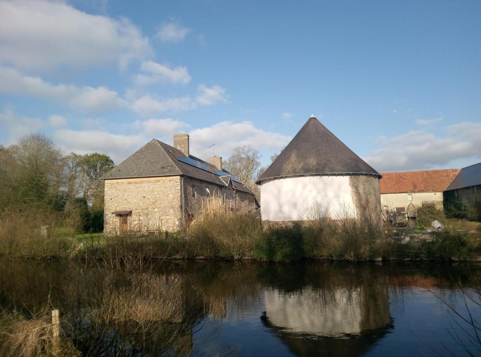 La Synchronicite - Chambres D'Hotes Saint-Sauveur-Villages Eksteriør bilde